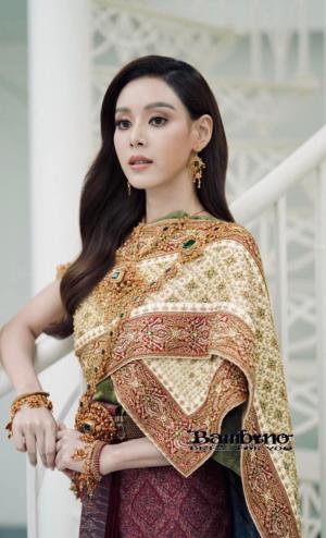 ชุดไทยเจ้าสาว ชุดไทยจักรพรรดิ์ เช่าที่แบมบี้ เวดดิ้ง ห้วยขวาง